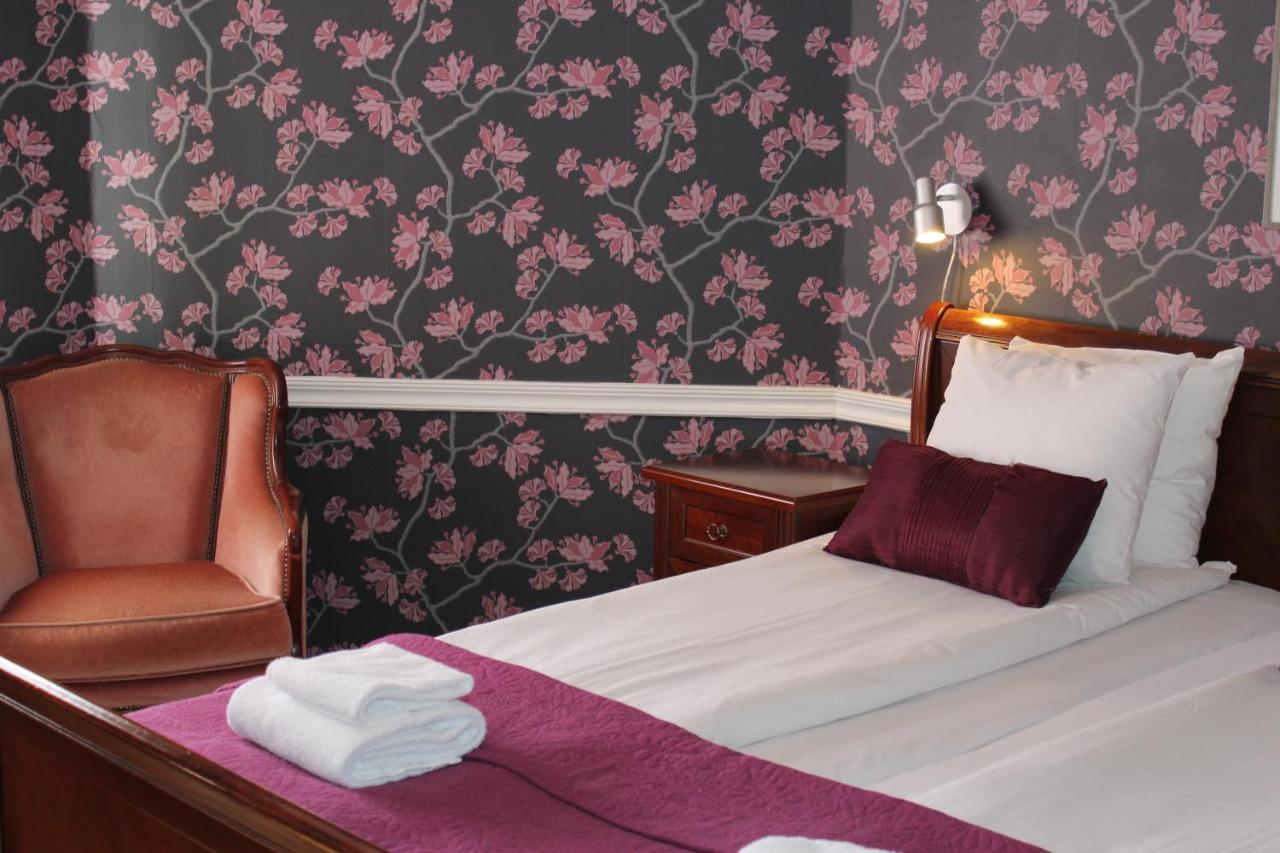 Hotel Pensionat Granparken 诺尔泰利耶 外观 照片